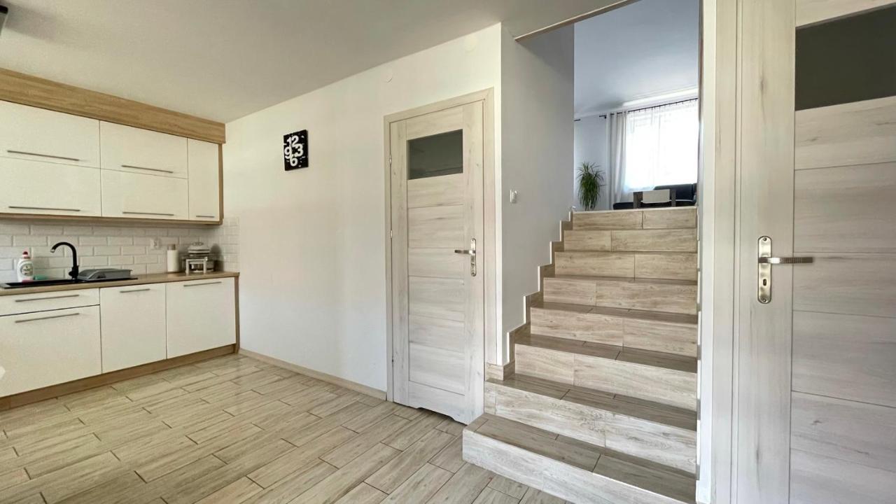הל Apartament Laura מראה חיצוני תמונה