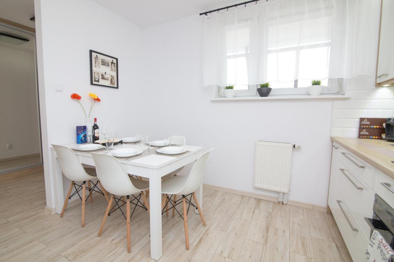 הל Apartament Laura מראה חיצוני תמונה